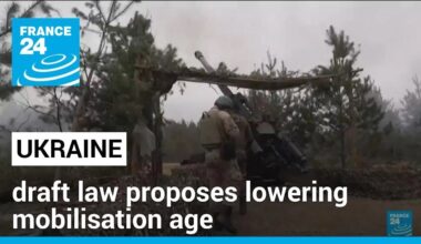 Ukraine draft law proposes lowering mobilisation age to 25 from 27 • FRANCE 24 English