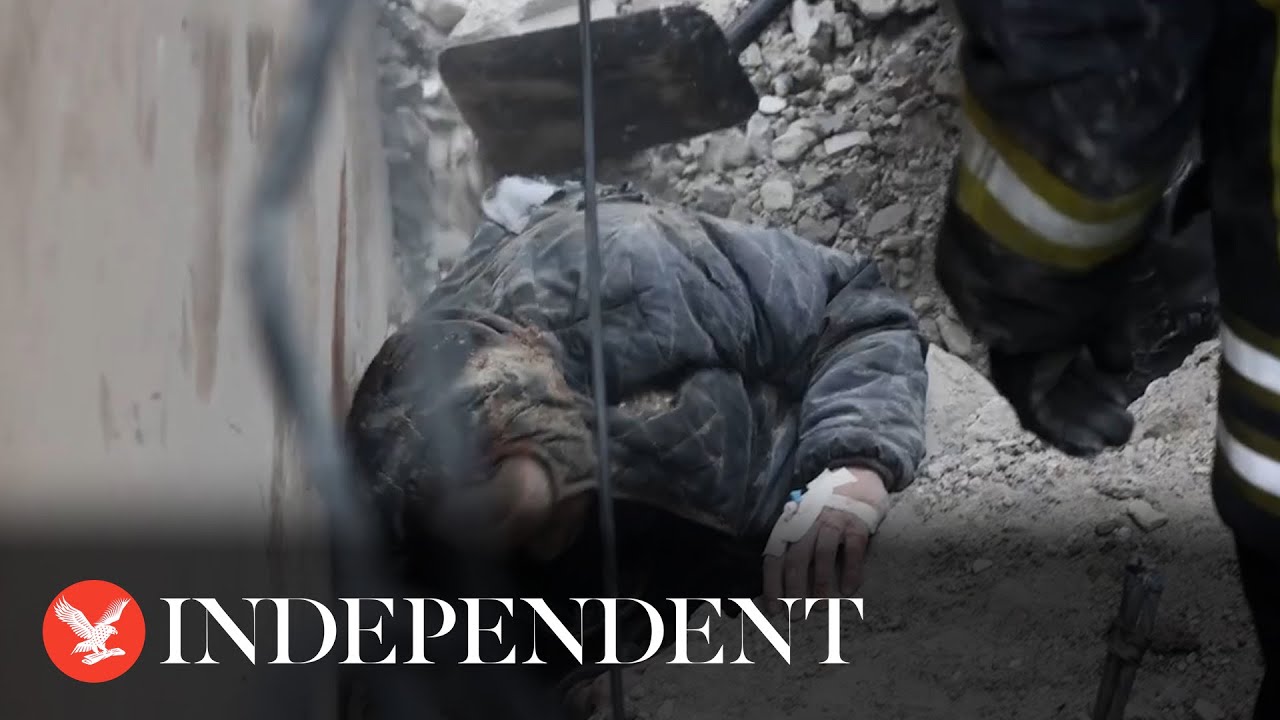 Rescuers pull elderly man from rubble of Kharkiv building after Russian airstrike