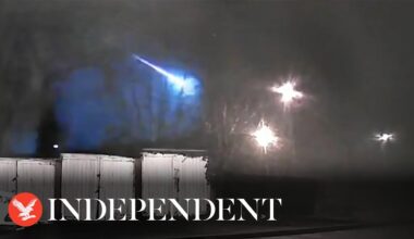 Moment ‘meteor’ flashes across night sky over UK