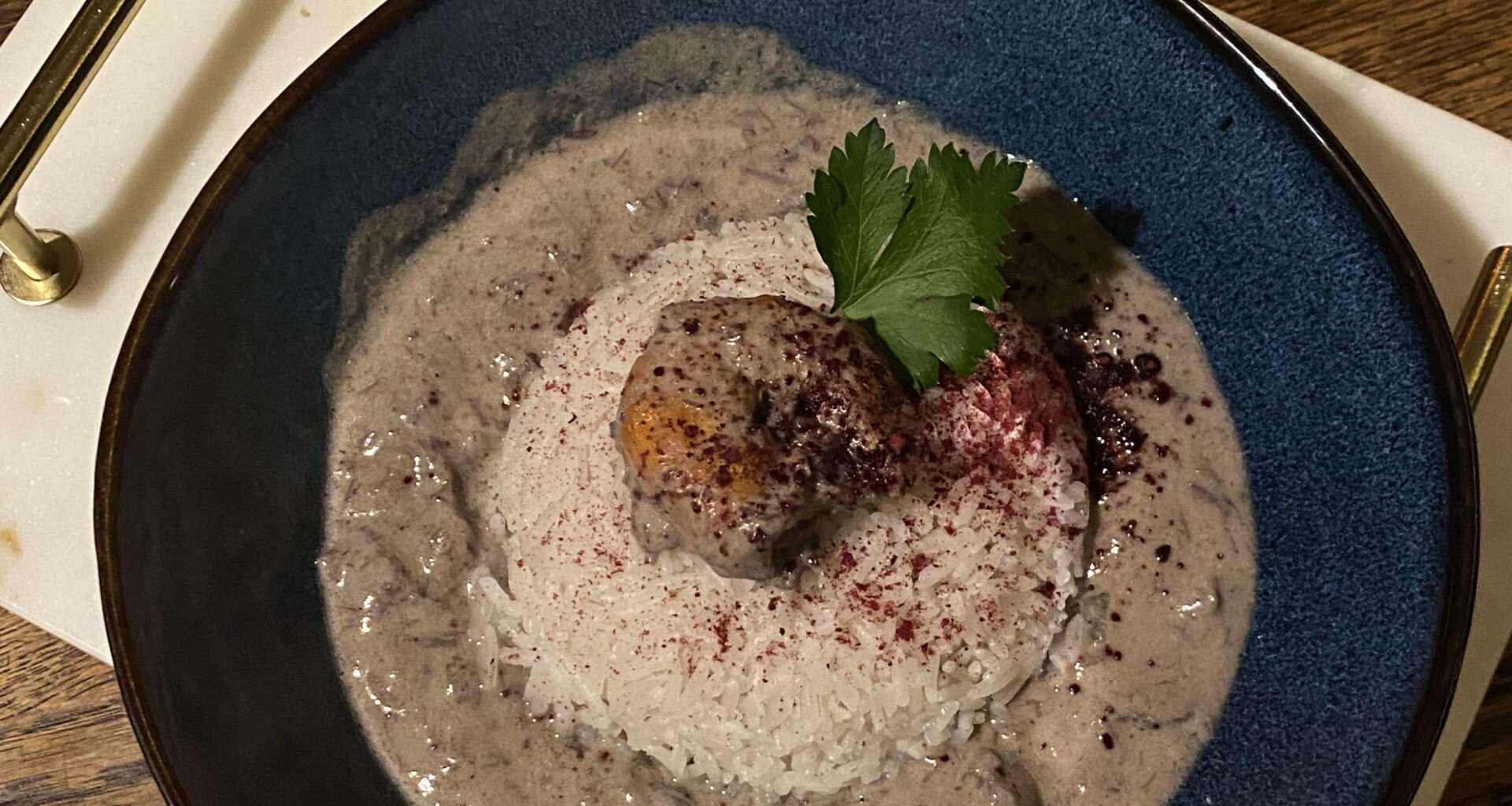 Curry rose au cabillaud et gambas