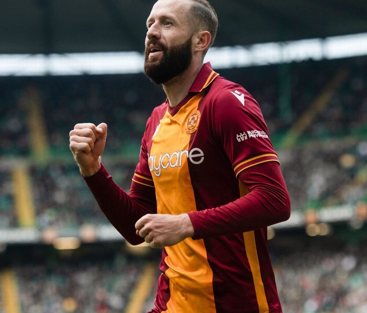 [gossipscot247] Kevin Van Veen to sign for Rangers, Here We Are. The player will join from F.C Groningen on a six month loan deal.