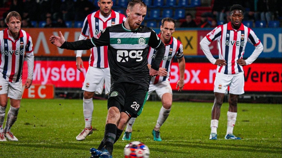 FC Groningen wins 1-3 at Willem II and continues in the cup