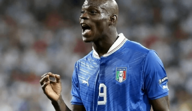 Mario Balotelli | Vlahovic ? I like Vlahovic, but he suffers from a situation that often happens to strikers, but it is normal for criticism to arrive. He will not live this period well, but I am sure that sooner or later he will return to scoring goals.