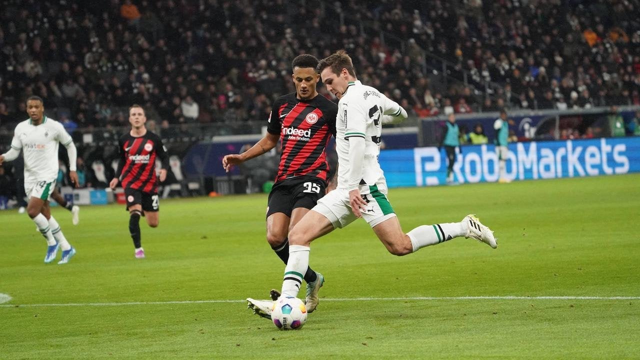 Zwei Treffer in der Nachspielzeit: Frankfurt dreht dramatisches Spiel gegen Gladbach