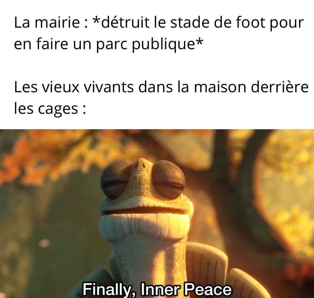 Ça doit faire trente ans que des jeunes rentrent régulièrement dans leur jardin pour récupérer la balle partie trop haute.