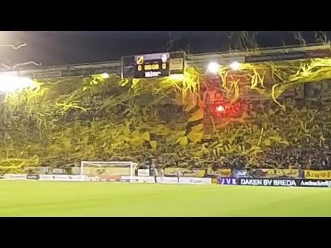 Beautiful chaos created by NAC Breda during the walk-on for the derby last Friday