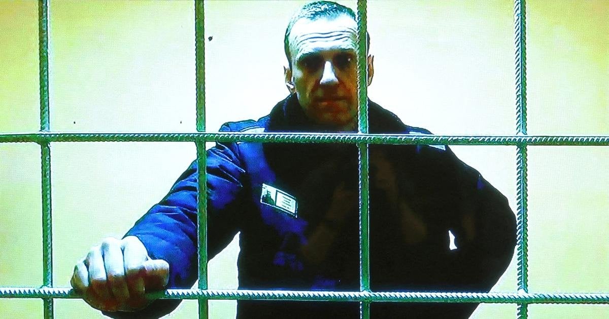 Der russische Dissident Nawalny scherzt, er sei „Weihnachtsmann“, nachdem er im arktischen Gefängnis wieder aufgetaucht ist