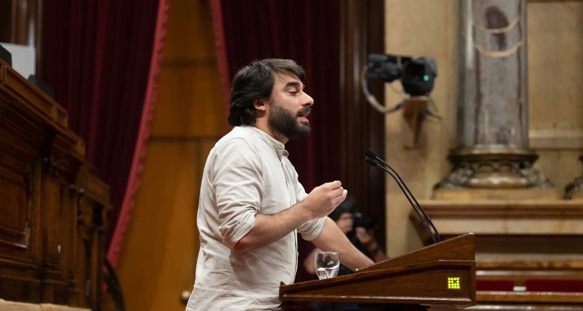 Podemos sanciona a los 13 dirigentes catalanes que defendieron "unidad" con Sumar antes de la coalición electoral