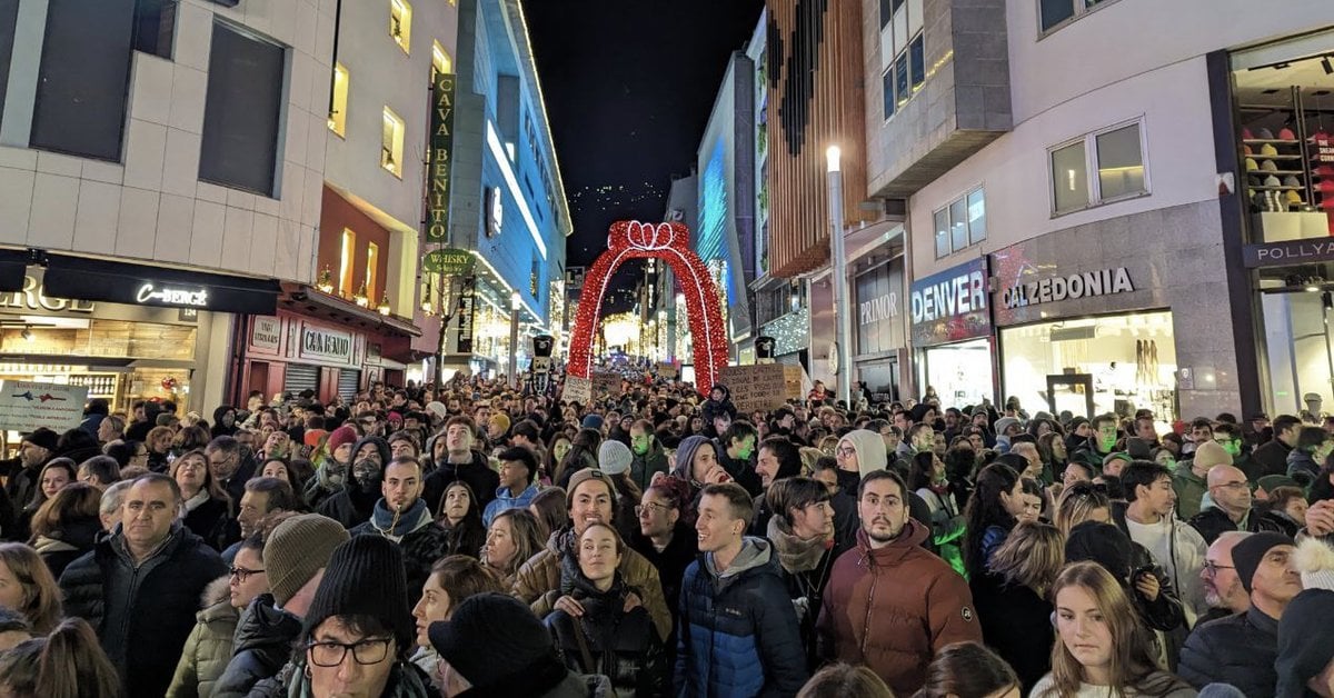 Èxit absolut de la manifestació per l'habitatge
