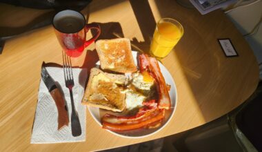 Petit dej tardif.