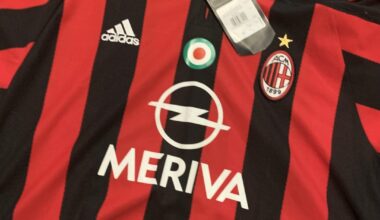 In 2004(?), I received this kit addressed to my full name, in Canada. It was directly from Milan, written in Italian. I have been following AC Milan ever since…
