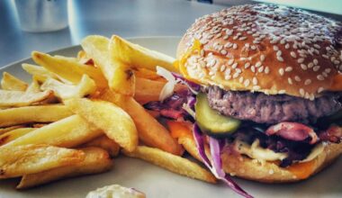 Bacon cheeseburger
