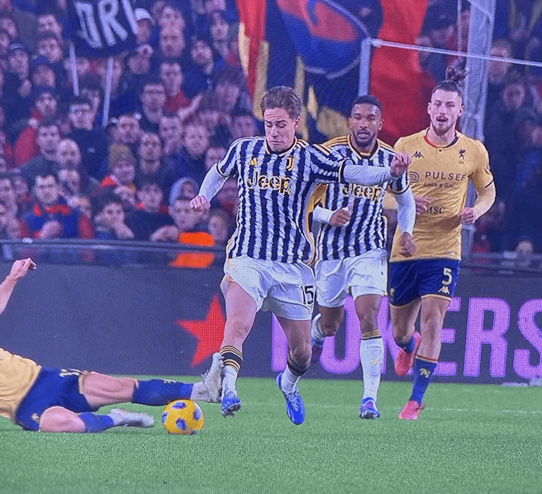 Romeo Agresti | Massa's performance was terrifying. It must be said without mincing words, otherwise everything starts to count. Builder? Clear penalty. It is not clear why the VAR room did not call the match referee. Do we need to comment on Malinowski's entry?!