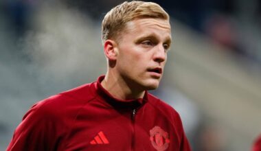 Neue Details zum Frankfurt-Poker um van de Beek aufgedeckt: Manchester United würde 60% des Salärs übernehmen um nicht das Gehaltsgefüge der Eintracht zu sprengen - Krösche will zusätzlich eine Kaufoption verankern