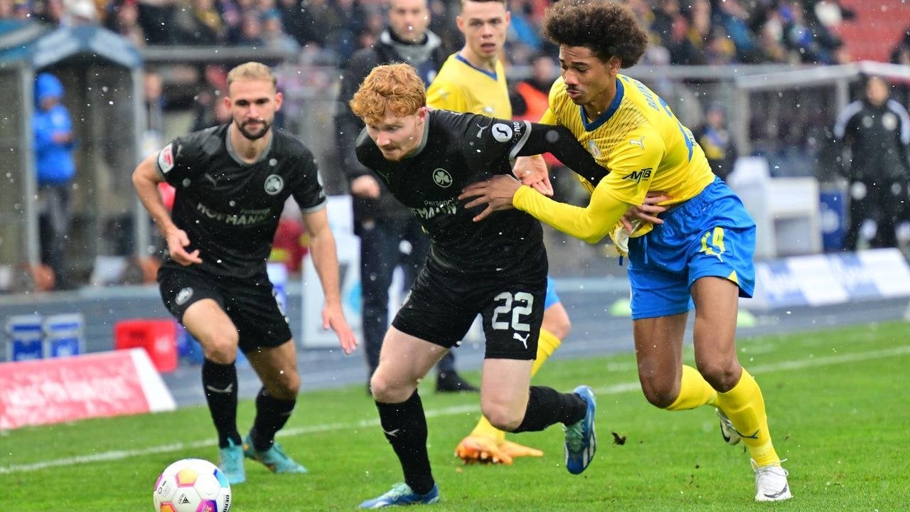 [2. Bundesliga] Green trifft per Elfmeter: Fürth ermauert sich drei Punkte in Braunschweig