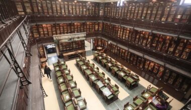 Ayuso señala al Ateneo de Madrid y abre una crisis cultural sin precedentes al retirarle la ayuda anual