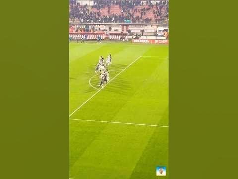 Juventus players celebrate after the win vs Monza 🖤🤍 FORZA