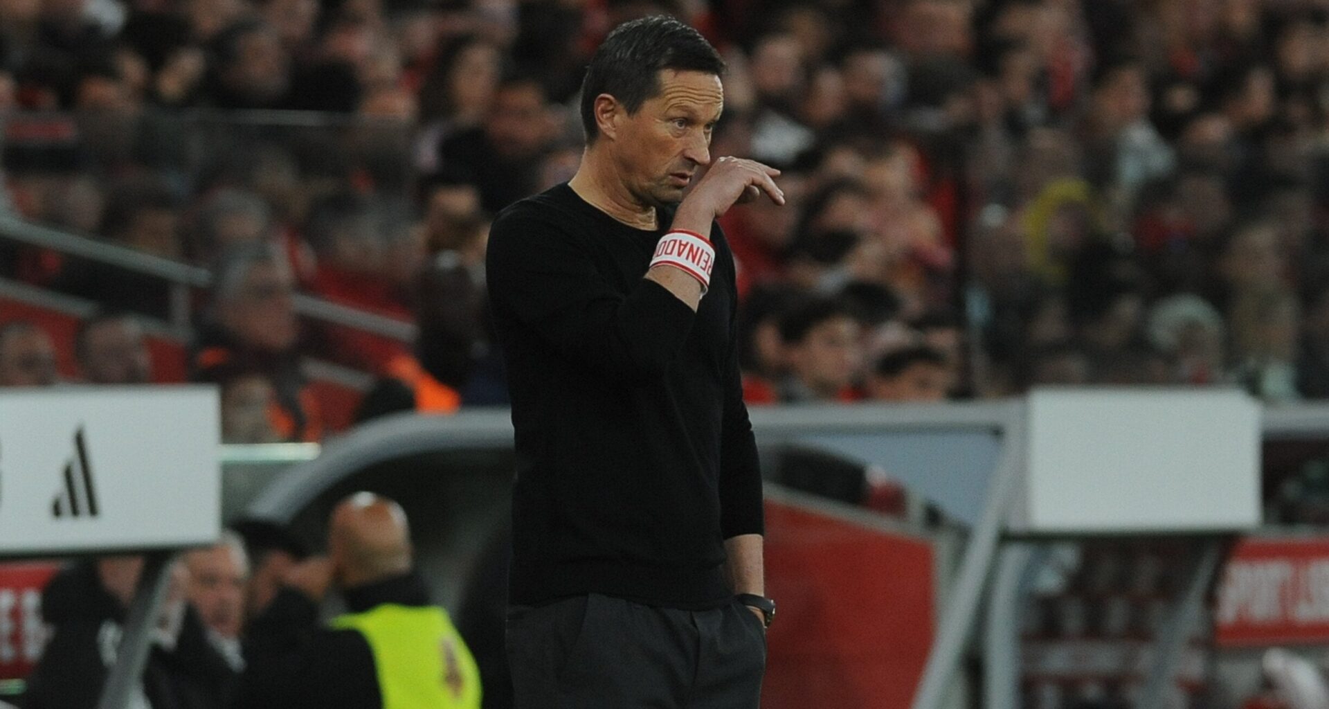 Schmidt e a reação dos adeptos: "É autodestrutivo, fiquem em casa. Se eu for o problema, vou embora"