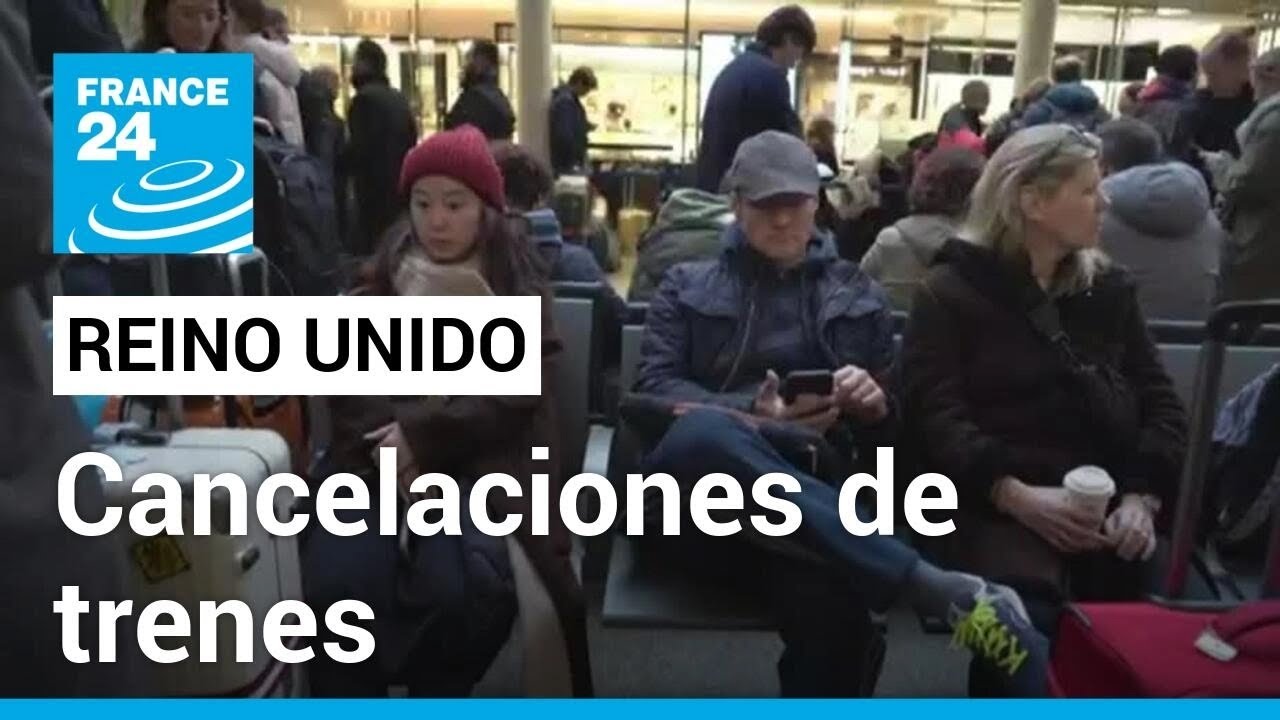 Trenes cancelados desde y hacia Londres causan caos un día antes de que acabe el año • FRANCE 24
