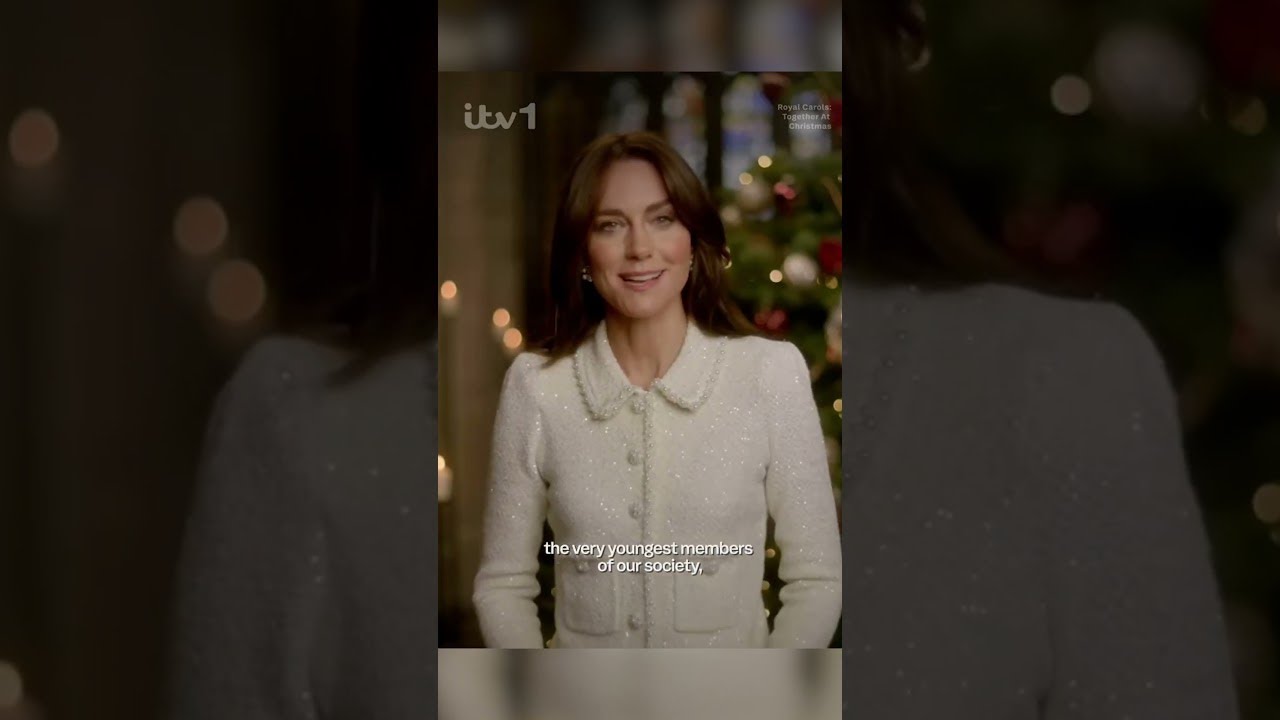 Beaming Princess Kate Invites You to a ‘Special’ Carol Service