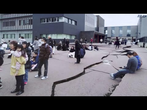 Le Japon frappé par une série de séismes, la menace d'un important tsunami "largement écartée"