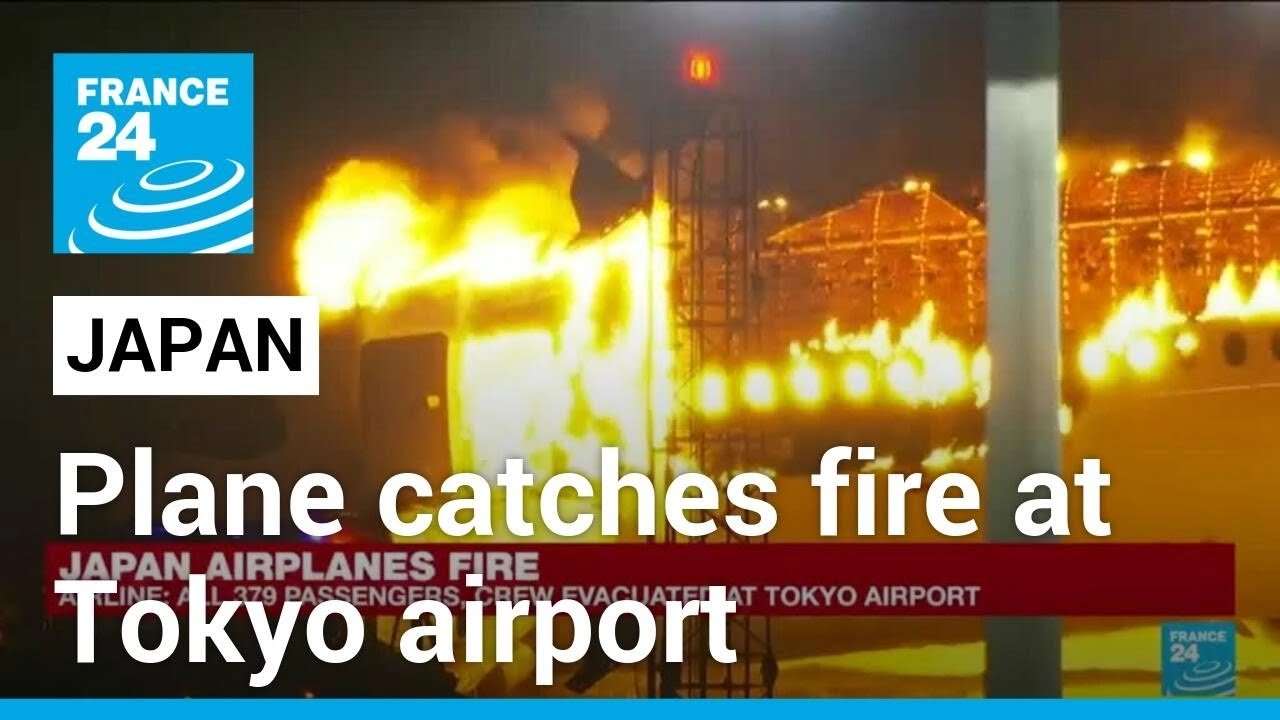 Passenger plane catches fire after a collision at Tokyo airport • FRANCE 24 English