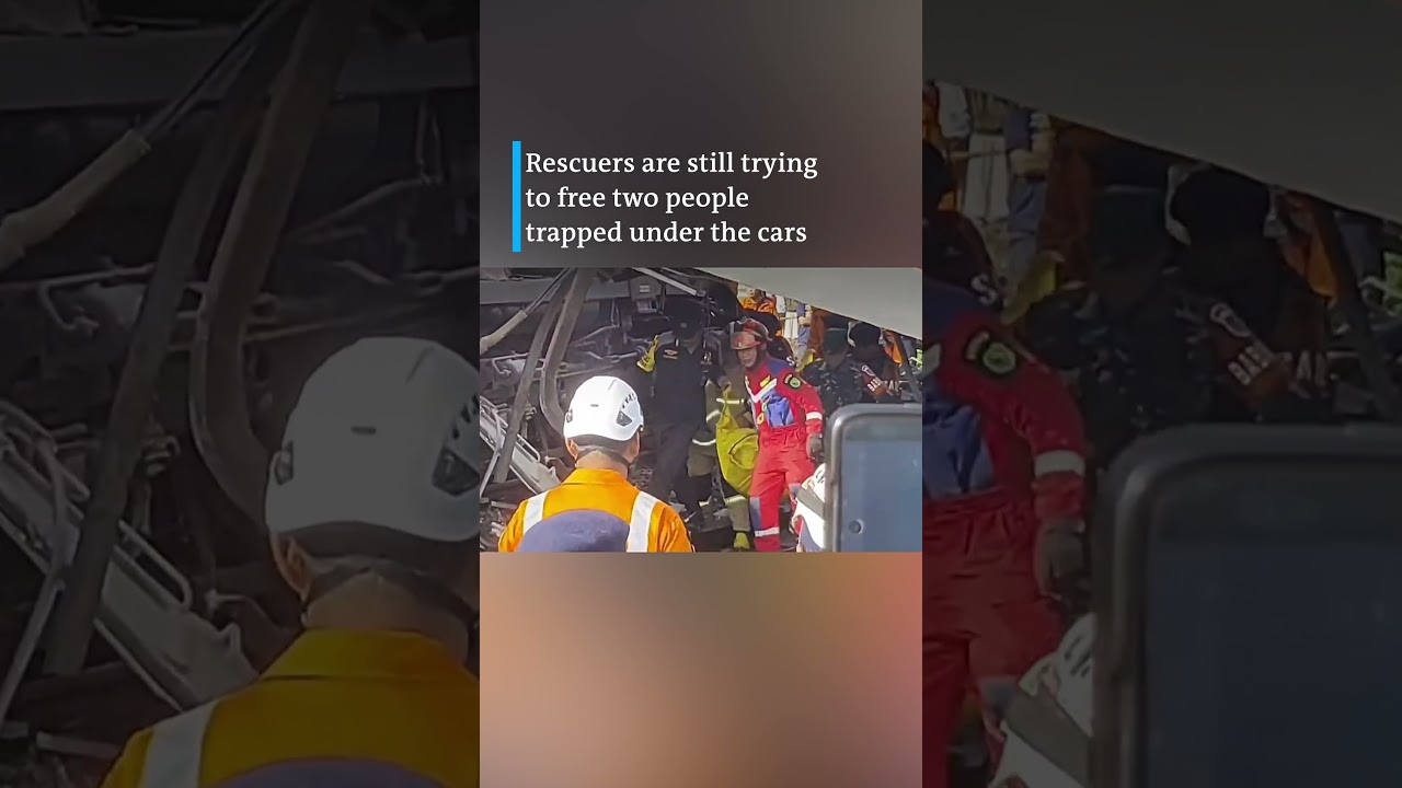Train collision on Indonesia's Java island kills several, just 500 meters from the station | DW News