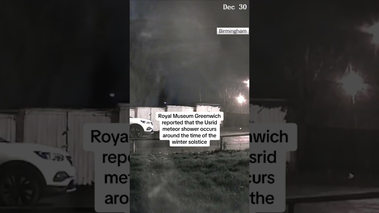 Meteor falls through Birmingham sky