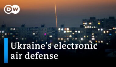 How Ukraine deflects Russian missiles using electromagnetic signals | DW News