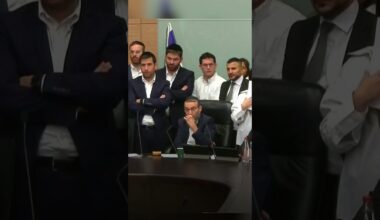 Hamas hostages' relatives stormed the Knesset in protest |DW Shorts