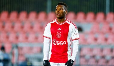 Official: Stanis Idumbo Muzambo leaves Ajax and signs for Sevilla