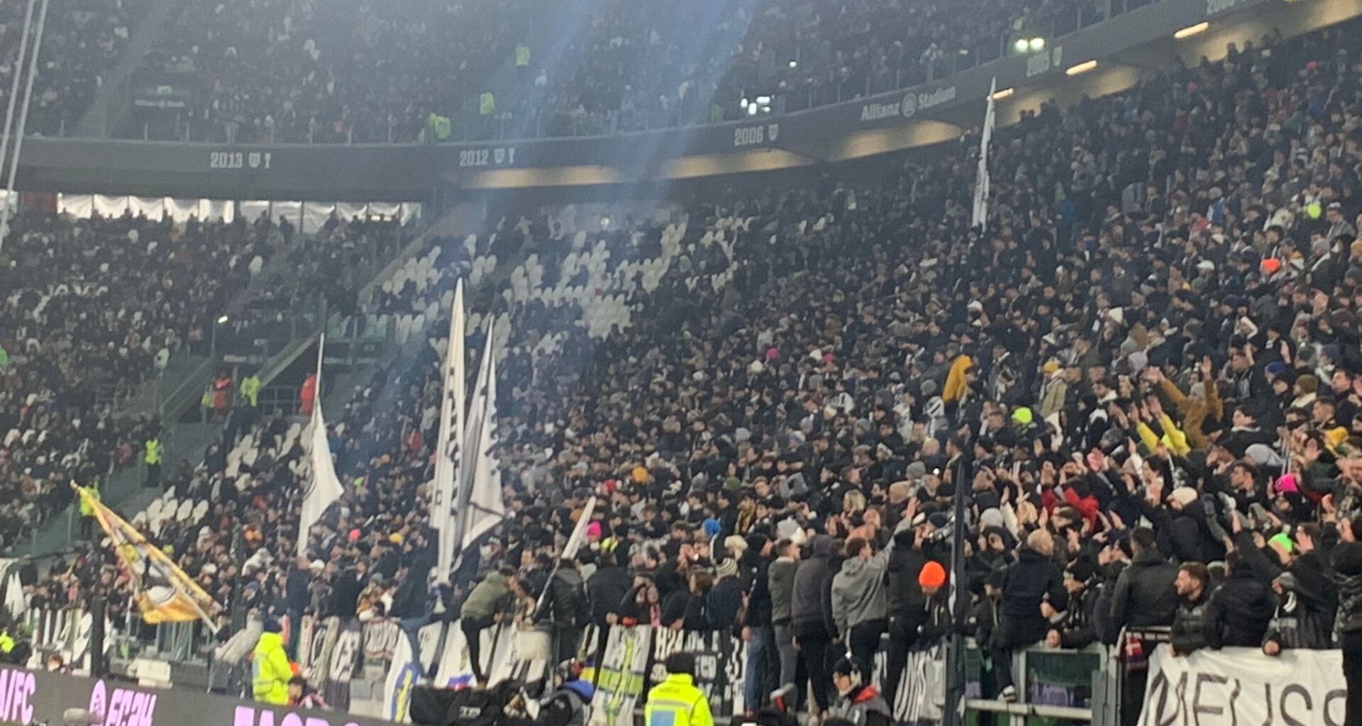 Juventus-Sassuolo 3-0, le foto e i video più belli della Curva Sud