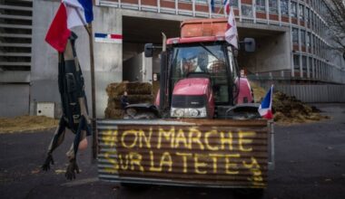 Agriculteurs en colère : quelles sont leurs revendications ? - Public Sénat