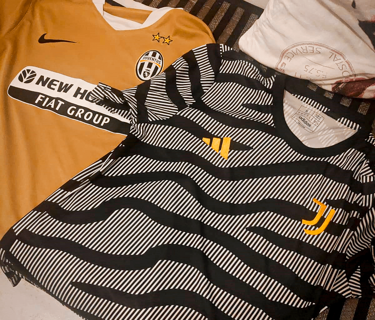 Bought my second jersey. I really liked this pre-match jersey