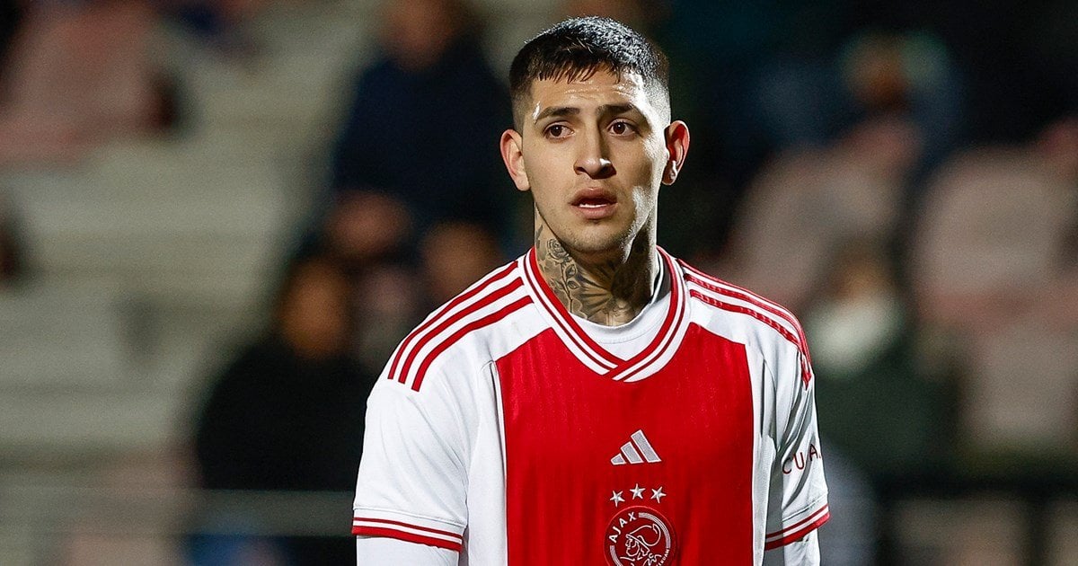 Ajax defender Gaston Avila has torn his ACL and will be out between 9-12 months