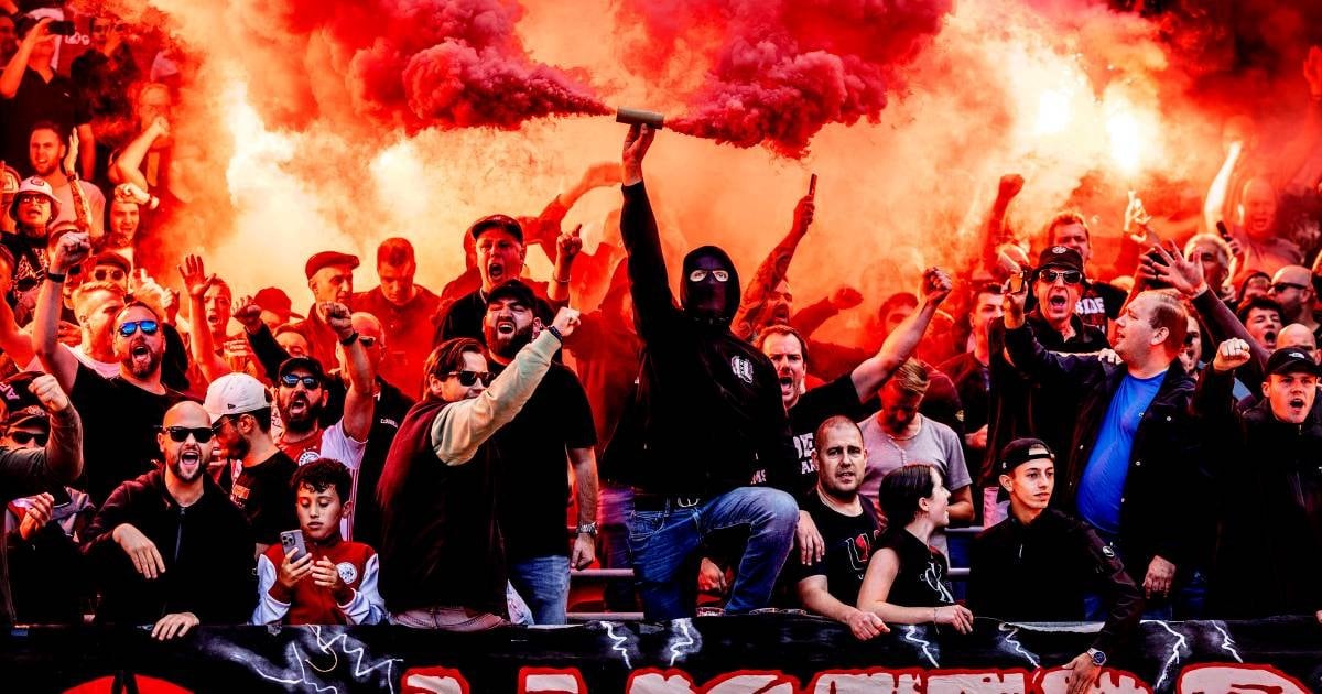 [AD] Problem in Dutch courts: Football hooligans on trial for singing discriminatory chants get acquitted too often because they claim they were lip syncing