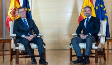 Abascal trata de morder en el feudo gallego de Feijóo frente a un PP que lo ningunea