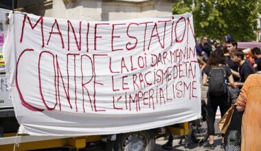 Loi immigration : honte pour la République ou nouvelle arme anti-ouvrière ?