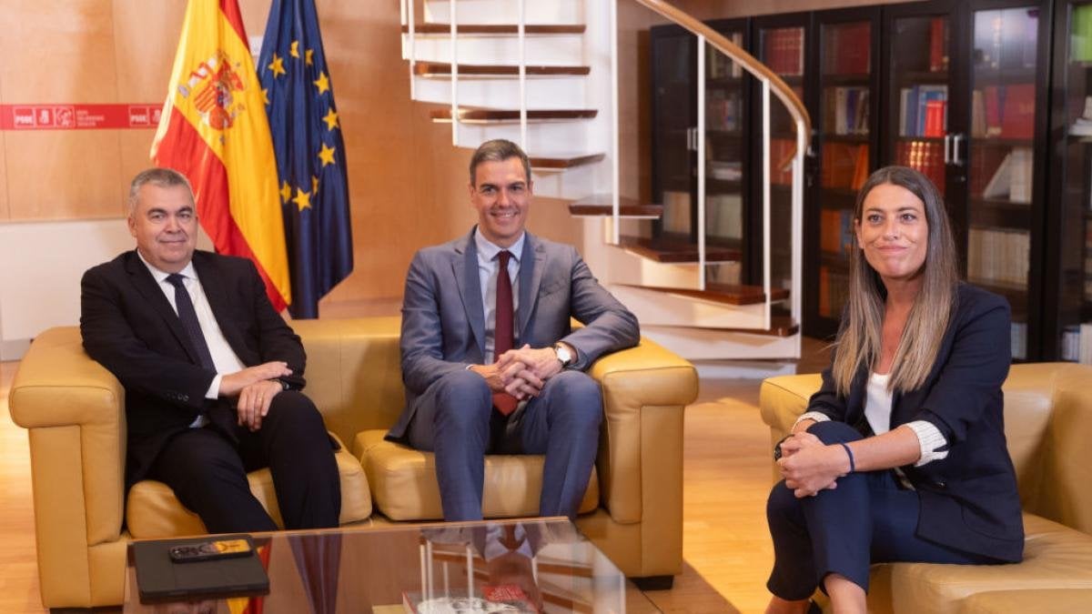 ¿Qué han pactado exactamente PSOE y Junts sobre las competencias de inmigración?