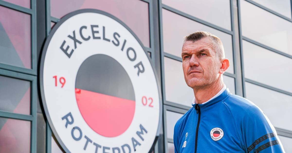 Marinus Dijkhuizen extends contract at Excelsior by two years, remains longest sitting trainer in Eredivisie