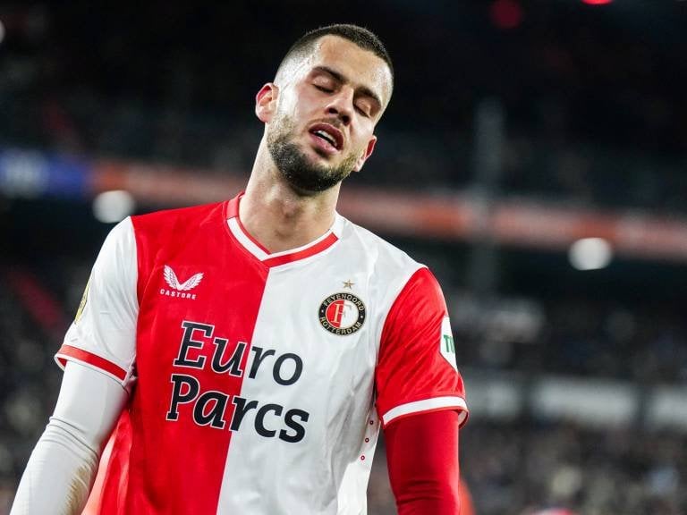 PSG wanted to buy Hancko, but he was found to be too expensive
