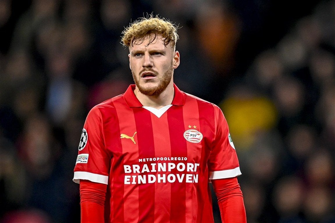 [VI] Yorbe Vertessen close to a transfer from PSV to Union Berlin. German side wants to push forward and PSV now seems willing to cooperate after all, but only after tomorrow's cup game with Feyenoord. Rumoured fee of around €5M.