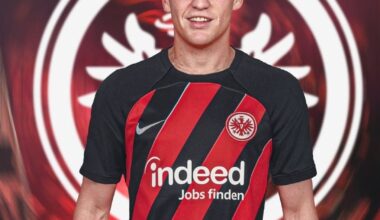 [Fabrizio Romano] Van De Beek loan move to Frankfurt is complete.