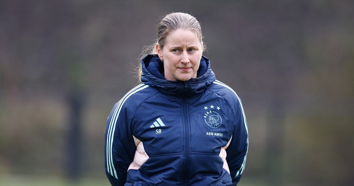 Suzanne Bakker will leave Ajax after this season. Ajax has decided not to extend her contract, which will expire this summer