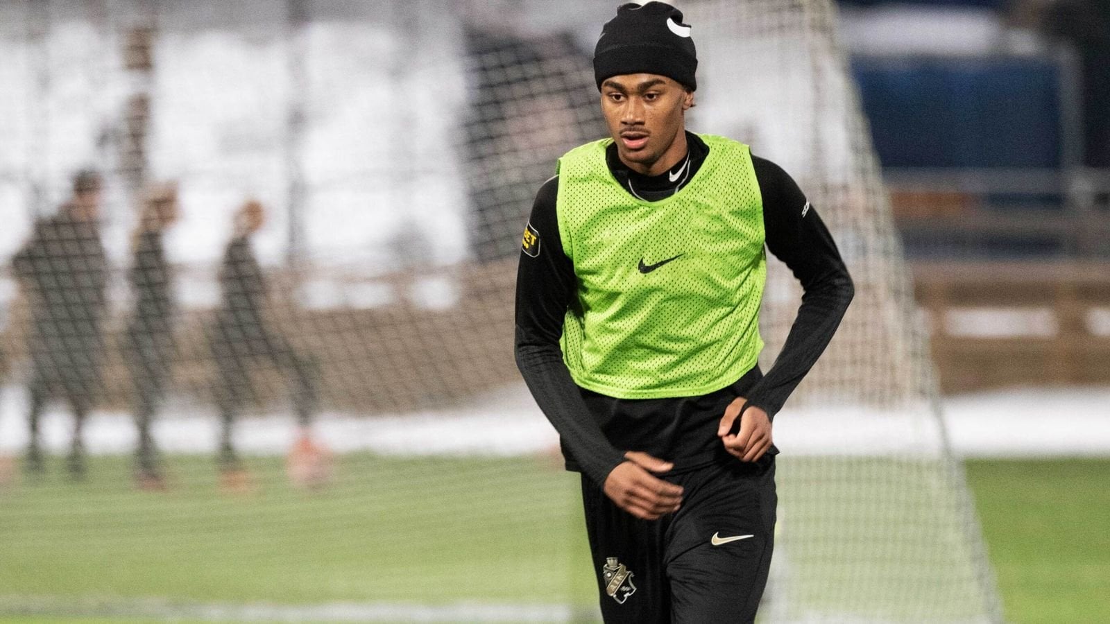 Sky Info: FC Bayern verpflichtet Sturm-Juwel Jonah Kusi-Asare von AIK Solna für ca. 4,5 Mio. €