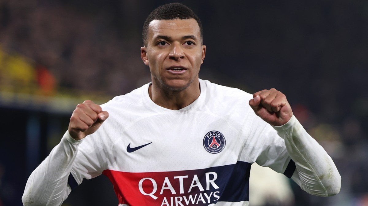 Kylian Mbappé is unimpressed by Real Madrid’s attempt to push him into signing a pre-contract this month. Mbappé wants to explore his options — including a free agency switch to the Premier League