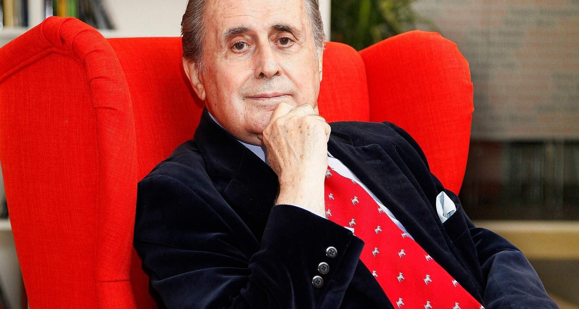 El Mundo despide a Jaime Peñafiel tras sus “bulos” sobre la reina Letizia