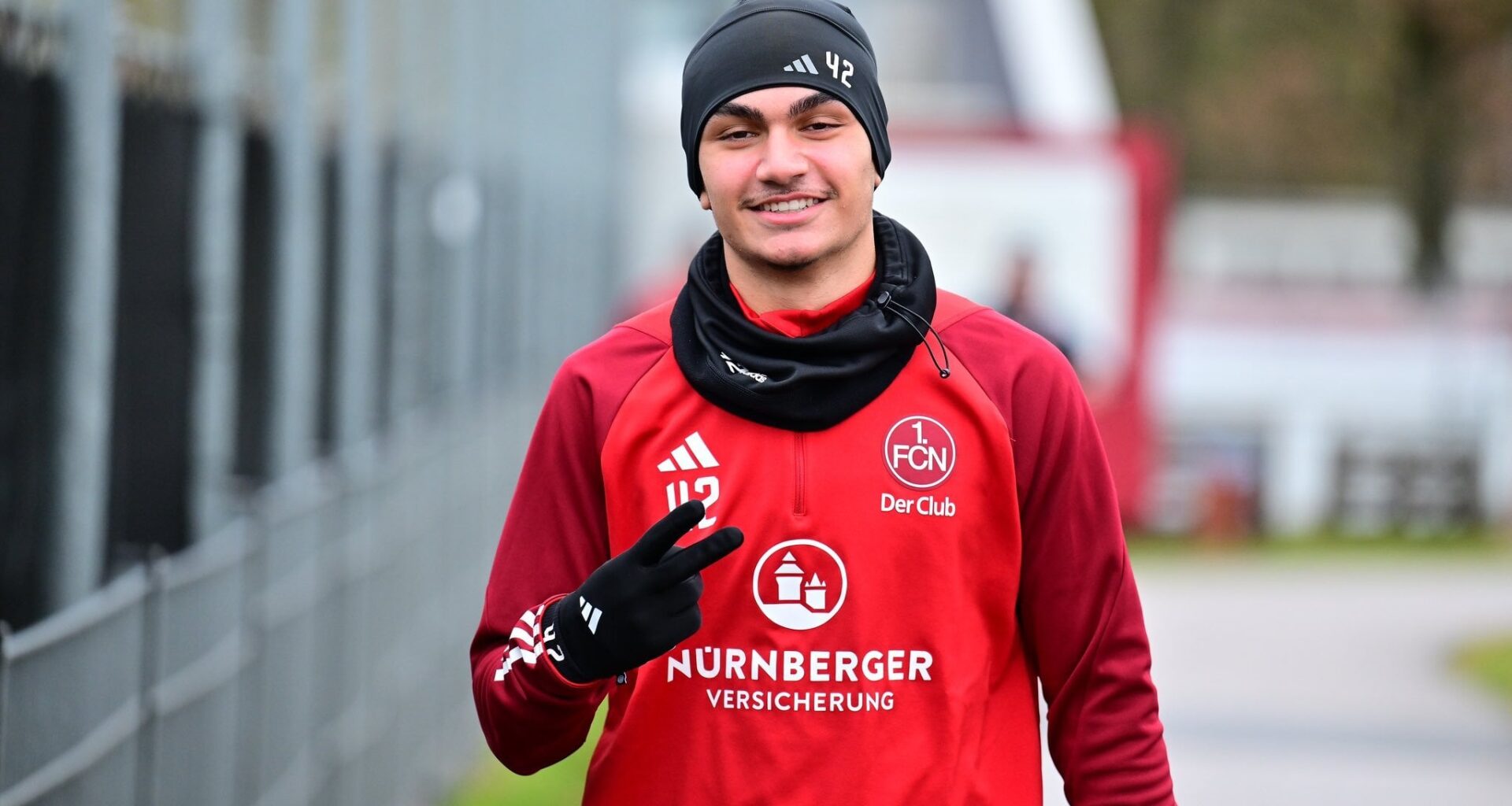 Dortmund ist sehr interessiert an Can Uzun, Gespräche fanden bereits statt. Nürnberg fordert um die €10m für Uzun