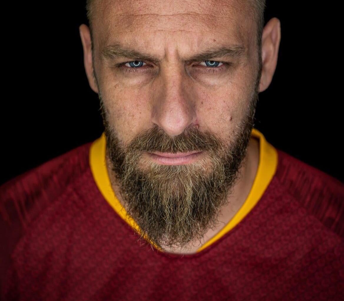 [AS Roma] Daniele De Rossi officialy confirmed as new AS Roma Manager, at the moment he will be the head coach until June 2024.