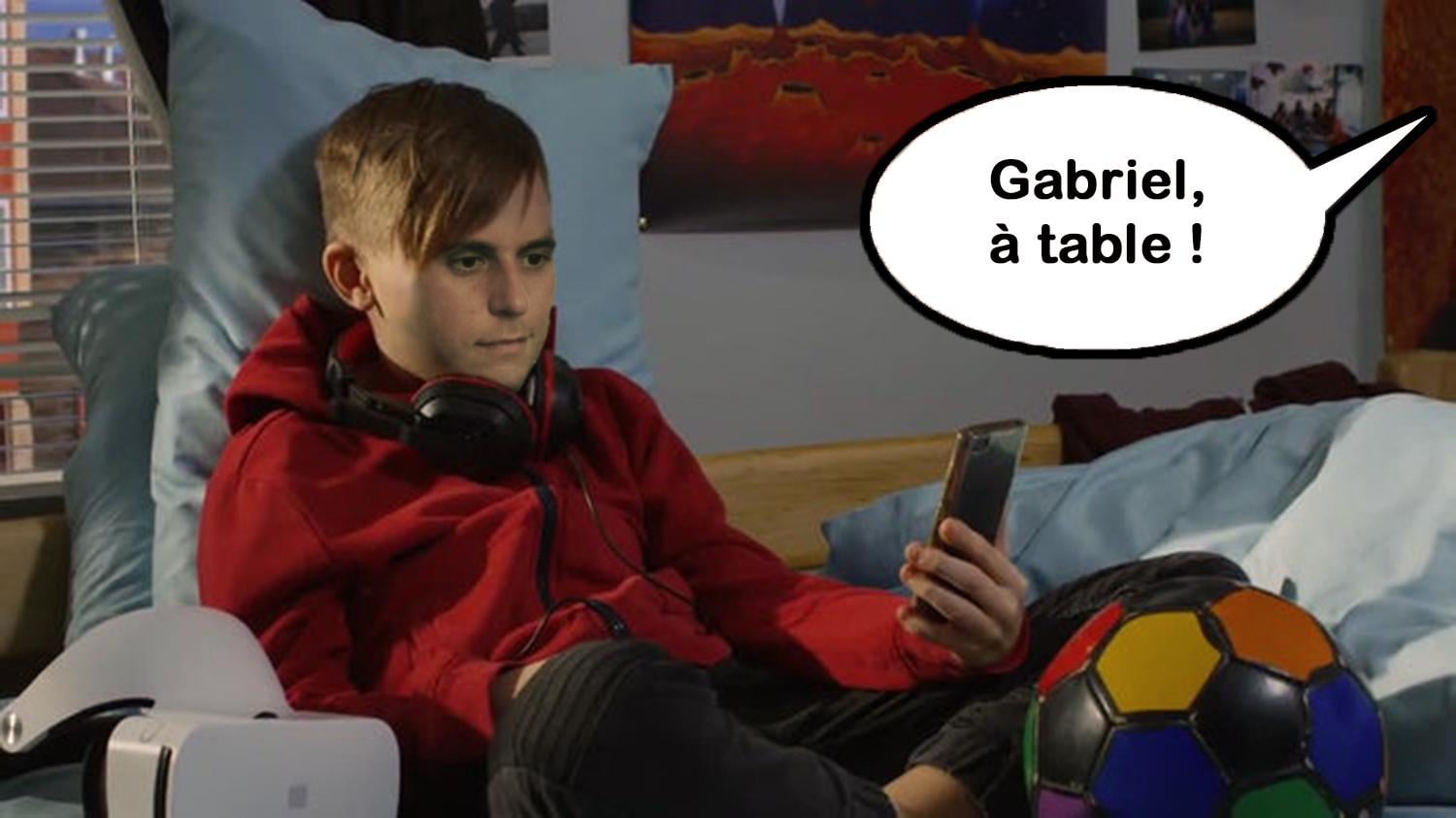 "Mais papaaa-euh, j'ai pas fini ma partie d'Éduc-nat' !!"